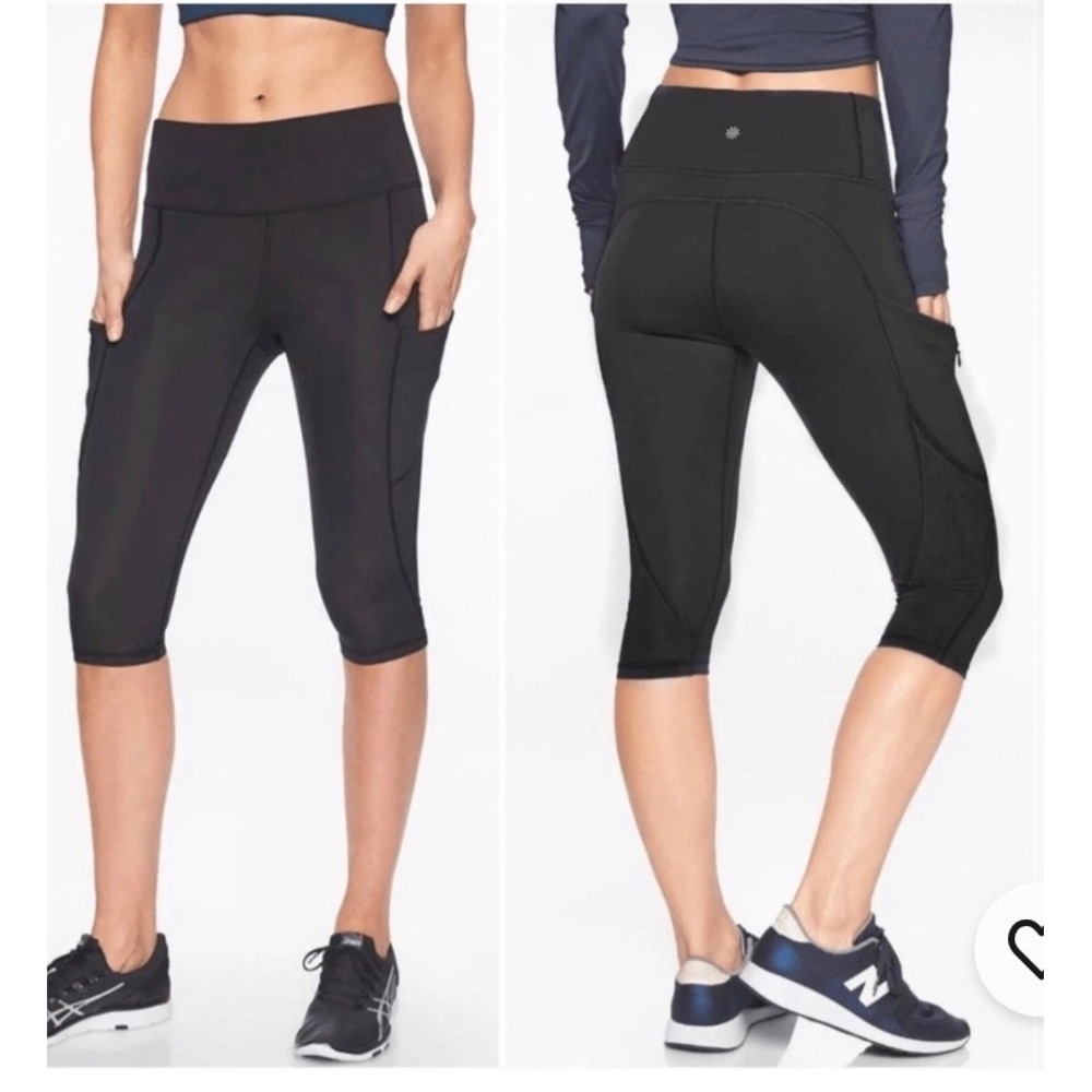 Athleta Capri Leggings w/ Pockets - Size M